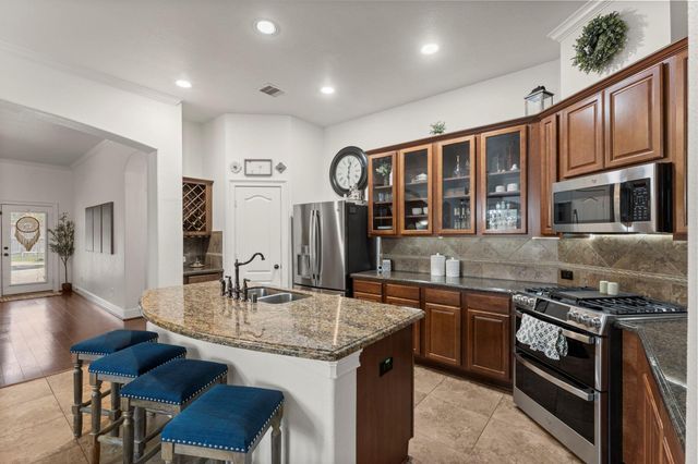 130 E Lasting Spring Circle, Spring, TX 77389