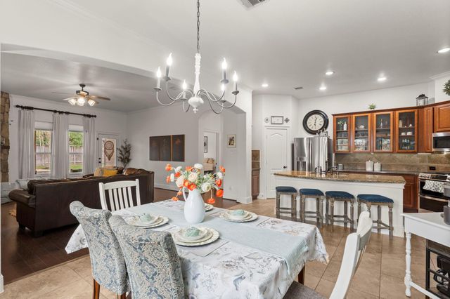 130 E Lasting Spring Circle, Spring, TX 77389