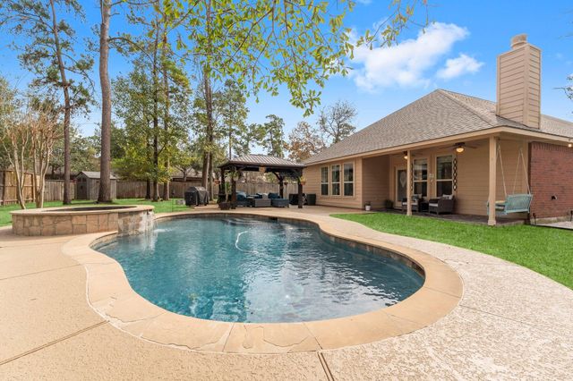 130 E Lasting Spring Circle, Spring, TX 77389