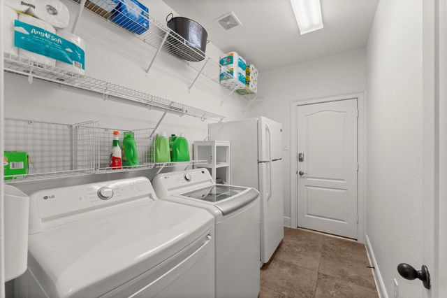 130 E Lasting Spring Circle, Spring, TX 77389