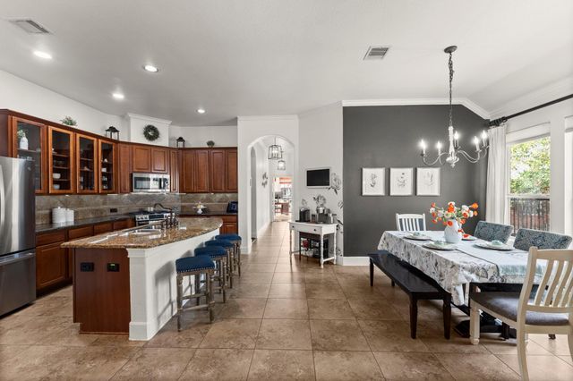 130 E Lasting Spring Circle, Spring, TX 77389