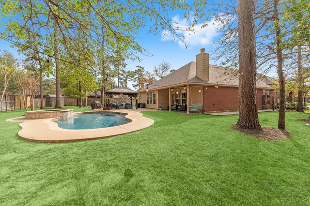 130 E Lasting Spring Circle, Spring, TX 77389
