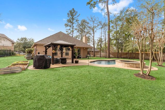 130 E Lasting Spring Circle, Spring, TX 77389