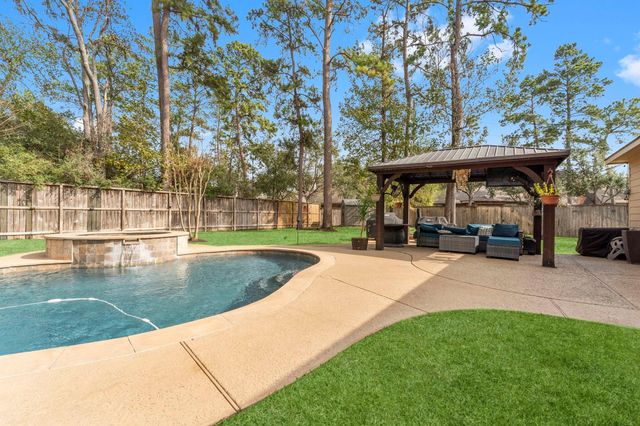130 E Lasting Spring Circle, Spring, TX 77389