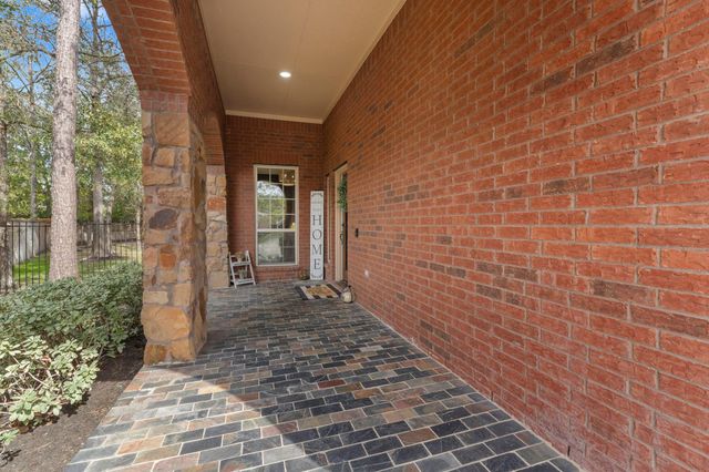 130 E Lasting Spring Circle, Spring, TX 77389