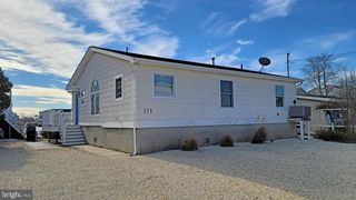 115 CHARLES BLVD, Manahawkin, NJ 08050