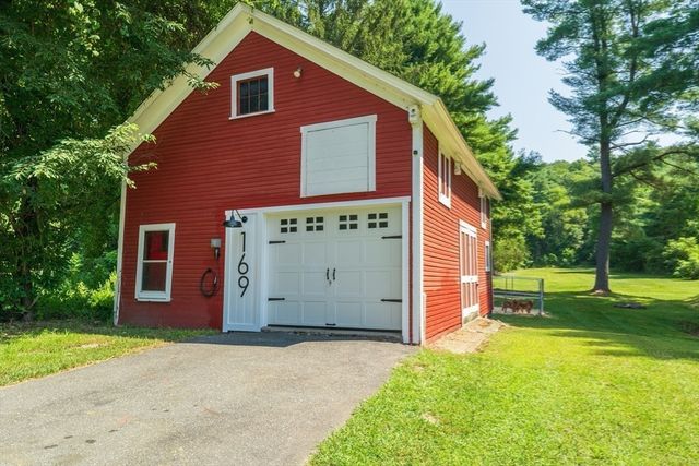 169 Palmer Rd, Monson, MA 01057