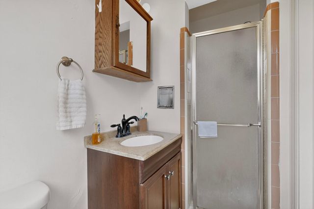 1401 Dartmouth Drive NE, Albuquerque, NM 87106