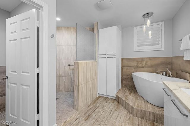 14220 Royal Harbour CT 707, Fort Myers, FL 33908