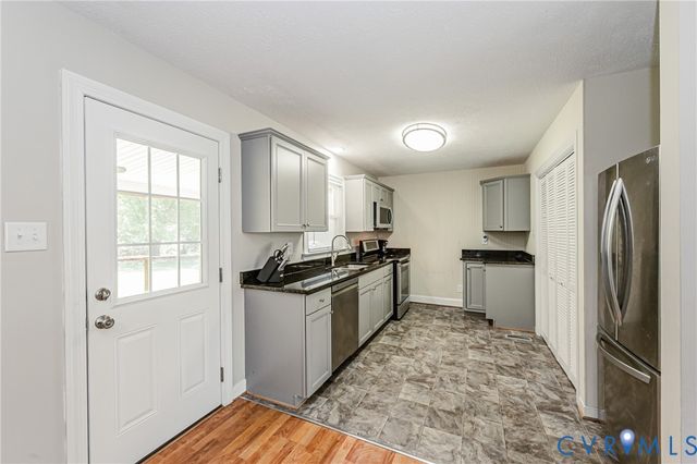 4607 Gaardahl Dr, Sandston, VA 23150
