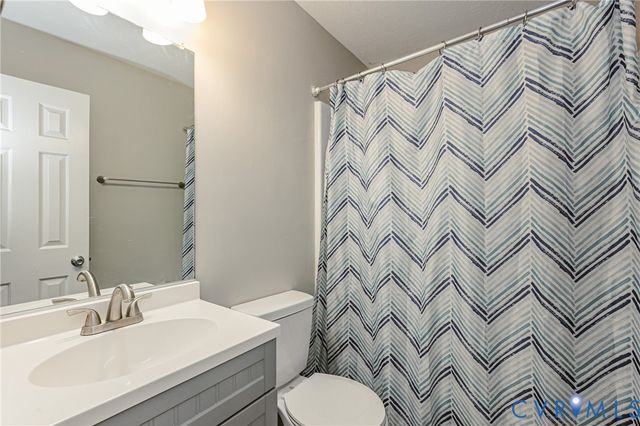 4607 Gaardahl Dr, Sandston, VA 23150