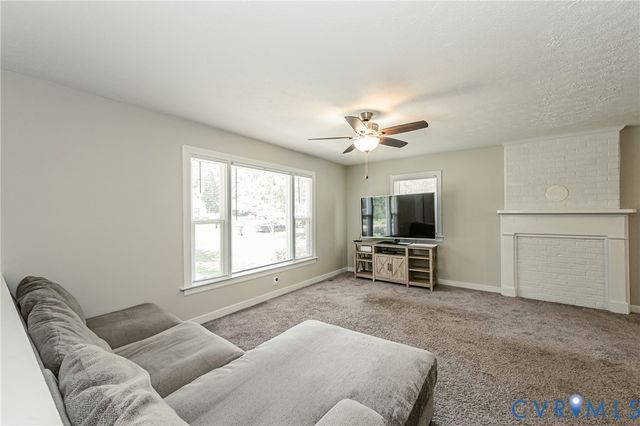 4607 Gaardahl Dr, Sandston, VA 23150