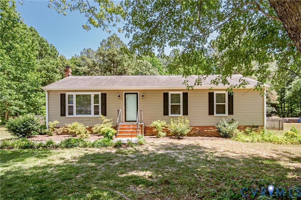 4607 Gaardahl Dr, Sandston, VA 23150