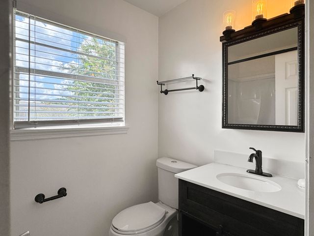 415 Parkdale Drive 9e, Charleston, SC 29414