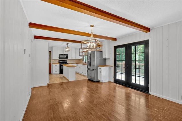 612 OAKCREST Drive, Rockmart, GA 30153