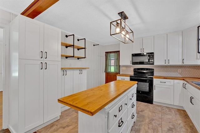 612 OAKCREST Drive, Rockmart, GA 30153