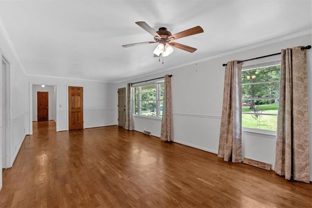 612 OAKCREST Drive, Rockmart, GA 30153