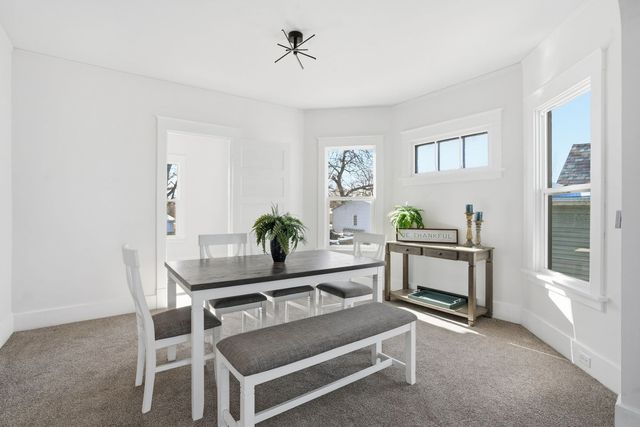 1638 20 Avenue, Moline, IL 61265