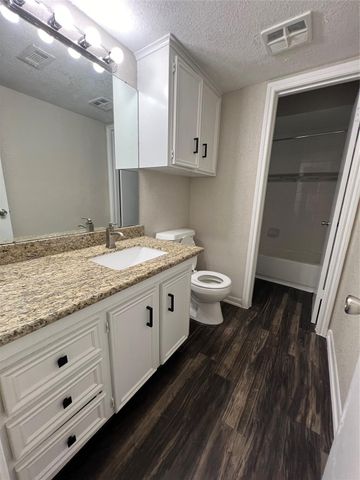 10134 Emnora Lane, Houston, TX 77080