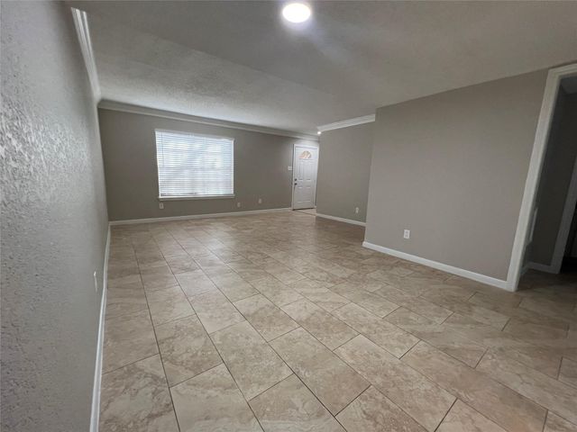 10134 Emnora Lane, Houston, TX 77080