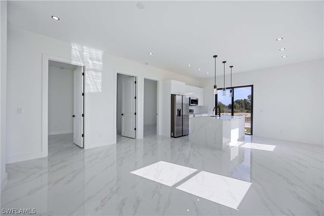 2700 49th ST SW, Lehigh Acres, FL 33976