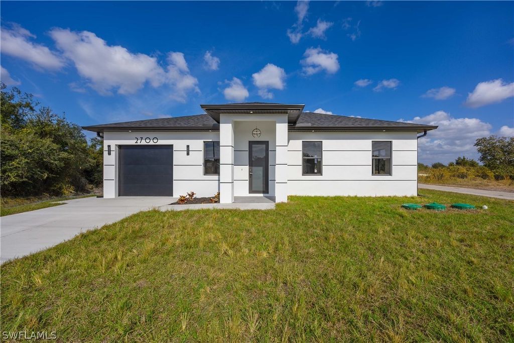 2700 49th ST SW, Lehigh Acres, FL 33976