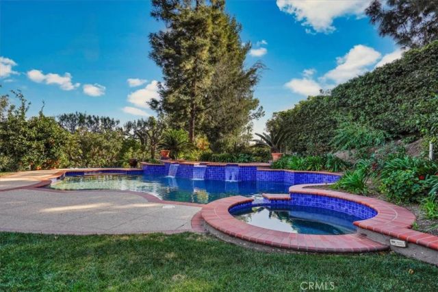 10972 Furlong Drive, North Tustin, CA 92705