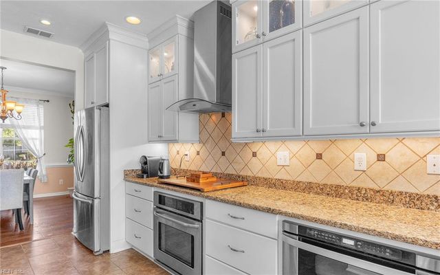 123 Lakes Edge DR, Suffolk, VA 23434