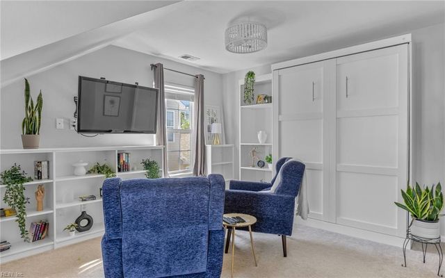 123 Lakes Edge DR, Suffolk, VA 23434