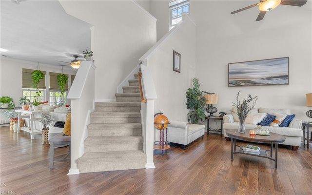 123 Lakes Edge DR, Suffolk, VA 23434