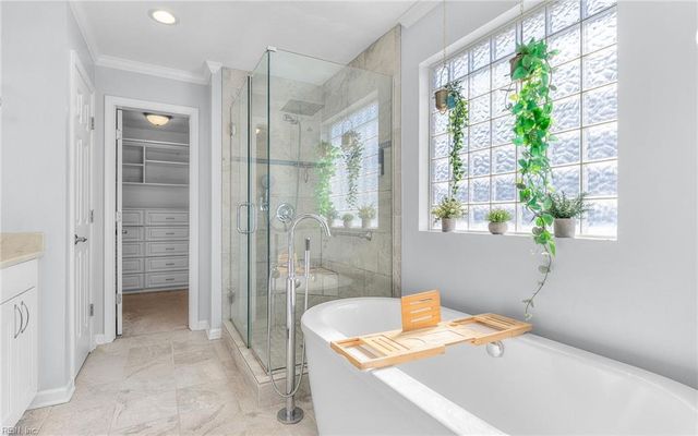 123 Lakes Edge DR, Suffolk, VA 23434