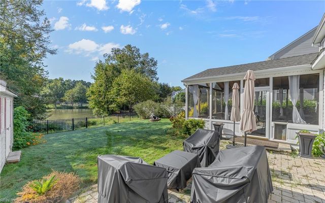 123 Lakes Edge DR, Suffolk, VA 23434