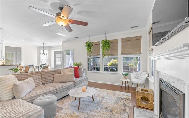 123 Lakes Edge DR, Suffolk, VA 23434