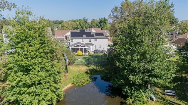 123 Lakes Edge DR, Suffolk, VA 23434