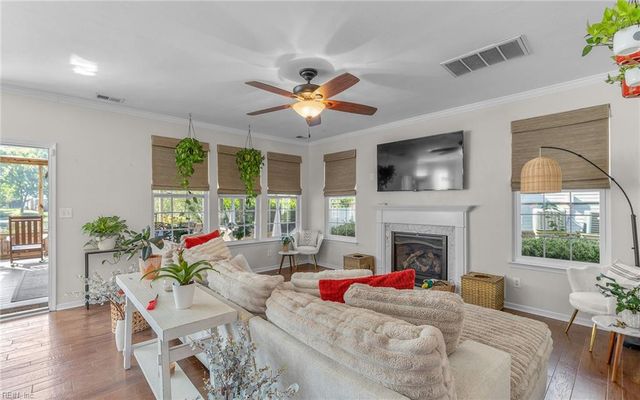 123 Lakes Edge DR, Suffolk, VA 23434