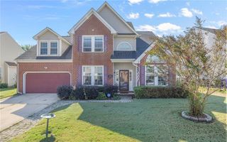 123 Lakes Edge DR, Suffolk, VA 23434