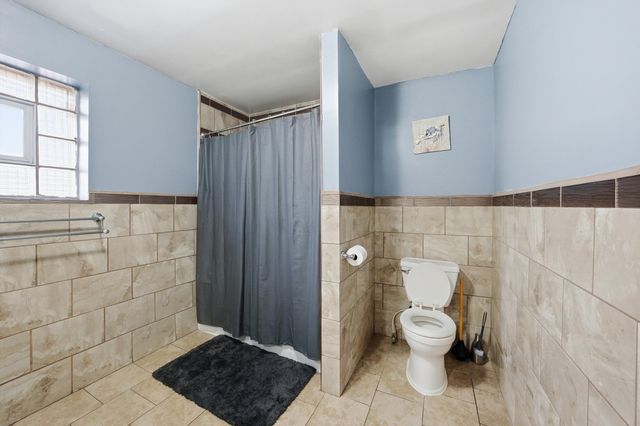 866 Greenbay Avenue, Calumet City, IL 60409