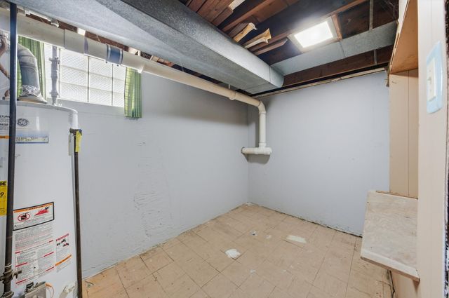 866 Greenbay Avenue, Calumet City, IL 60409