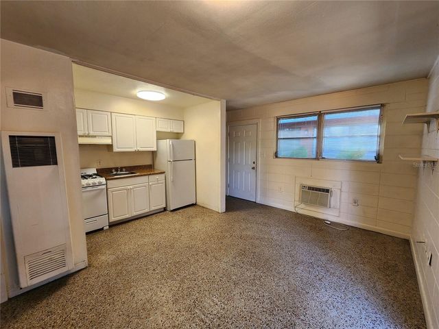 1933 NW 4 AVENUE B, Gainesville, FL 32603