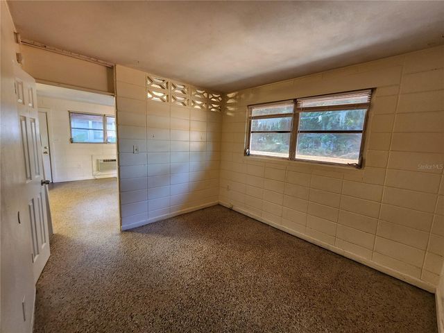 1933 NW 4 AVENUE B, Gainesville, FL 32603