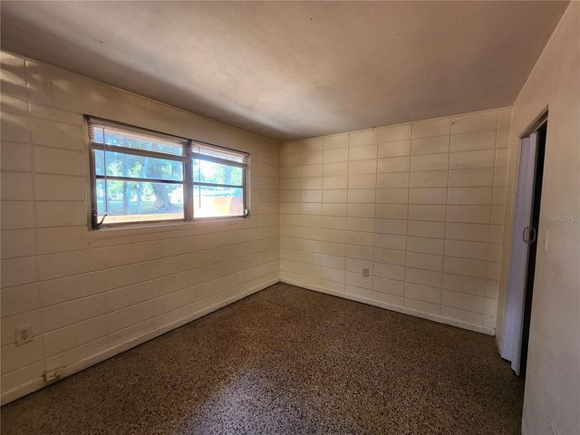 1933 NW 4 AVENUE B, Gainesville, FL 32603