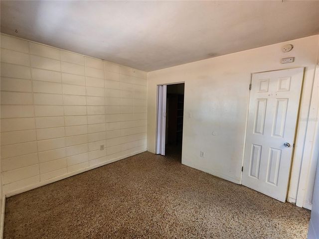 1933 NW 4 AVENUE B, Gainesville, FL 32603