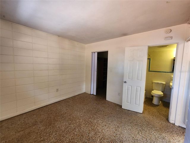 1933 NW 4 AVENUE B, Gainesville, FL 32603