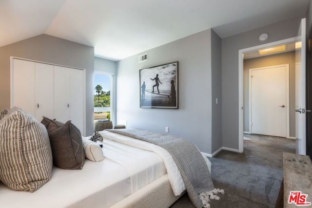 4711 Hermano Drive, Los Angeles, CA 91356