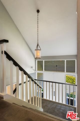4711 Hermano Drive, Los Angeles, CA 91356