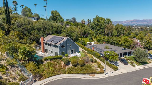 4711 Hermano Drive, Los Angeles, CA 91356