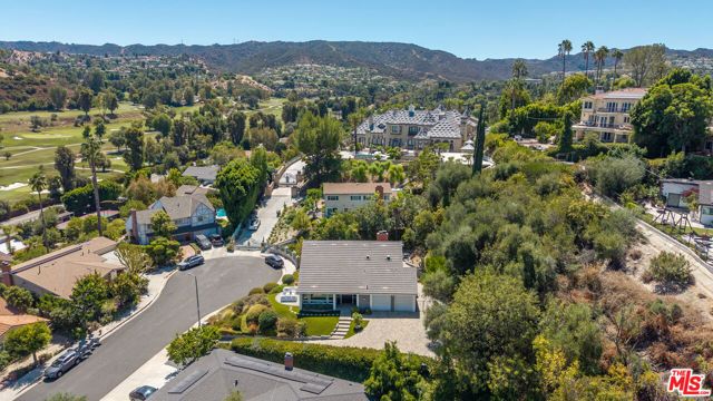 4711 Hermano Drive, Los Angeles, CA 91356