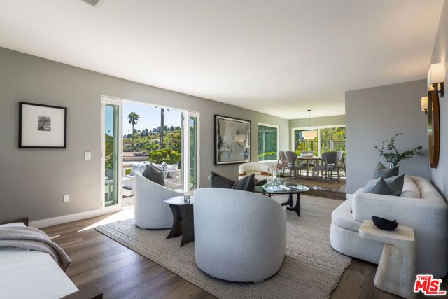 4711 Hermano Drive, Los Angeles, CA 91356