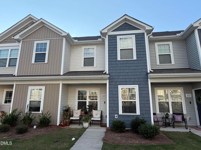 249 Yorktown Lane, Sanford, NC 27330