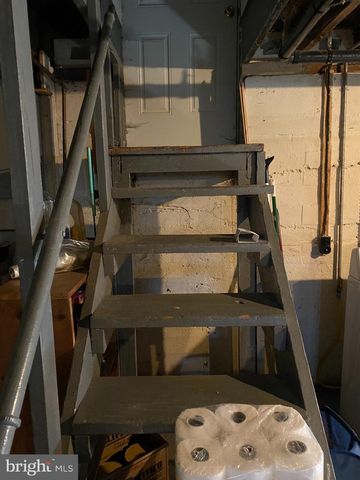 1457 W LANDIS AVE, Vineland, NJ 08360